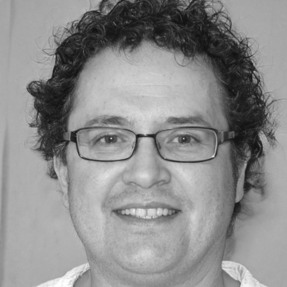 Portrait de Marc Dubois, conseiller financier